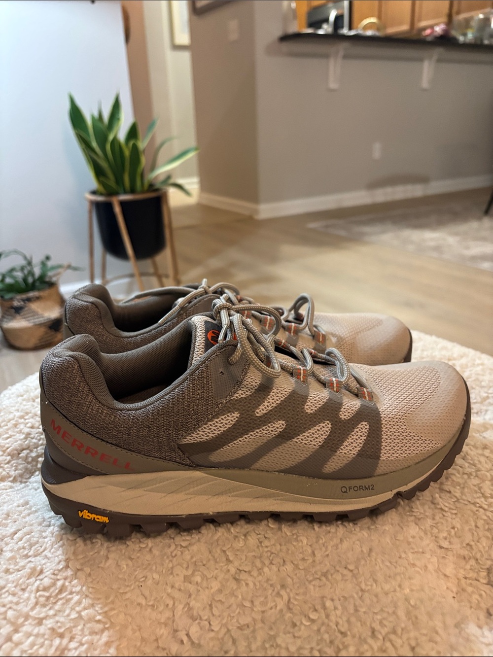 Merrell Antora 2 Moonbeam Hiking running Outdoor Womens Shoe Size 9.5 W US NWOB